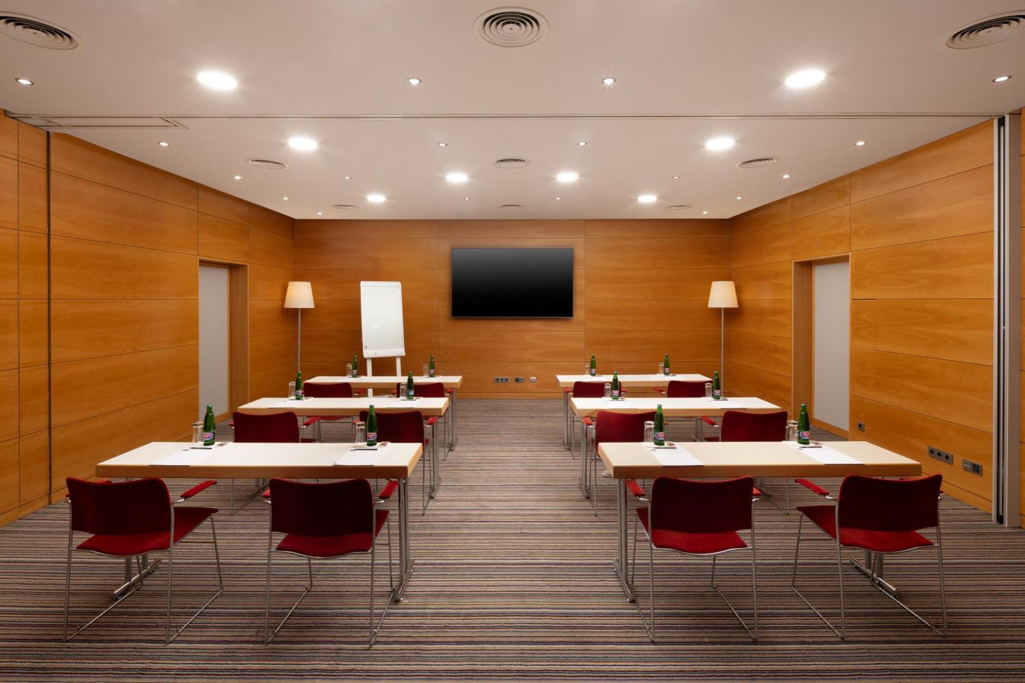 K+K Hotel Fenix Praag Buitenkant foto