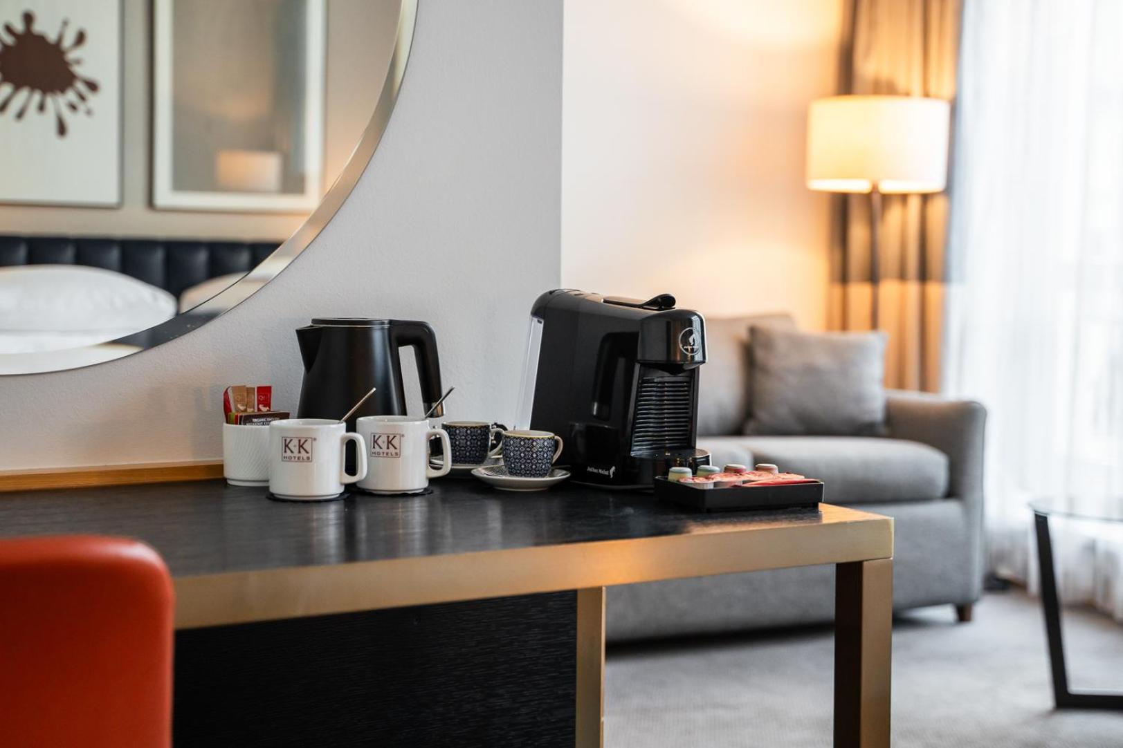 K+K Hotel Fenix Praag Buitenkant foto