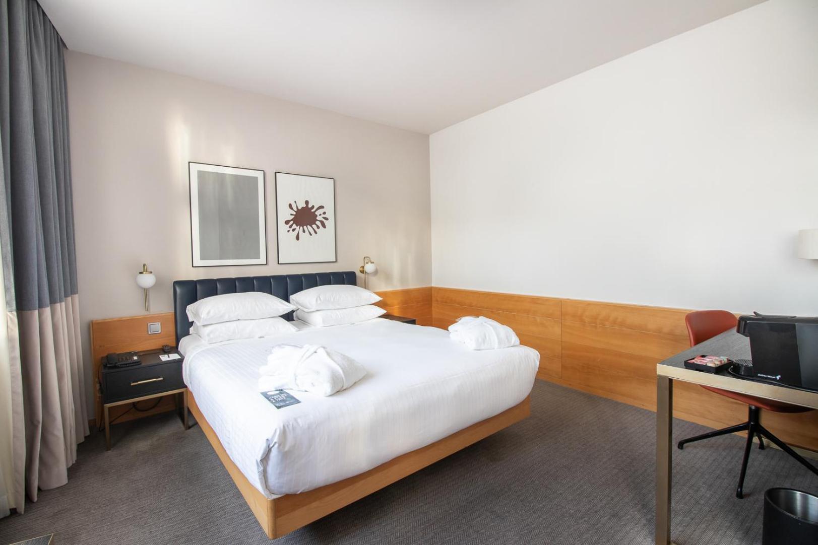 K+K Hotel Fenix Praag Buitenkant foto